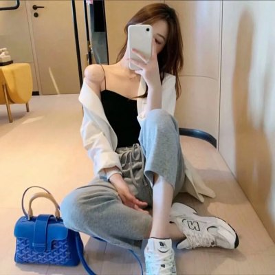 《女导与强盗》剧照